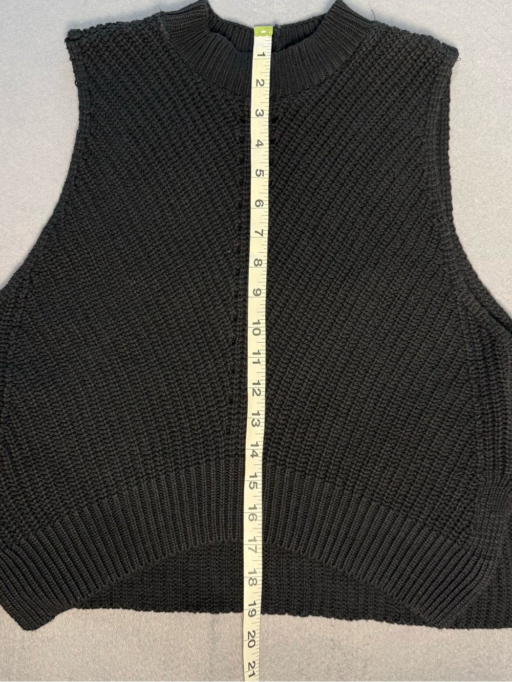 Express Black Ribbed Sleeveless Knit Top - Picture 8 of 10